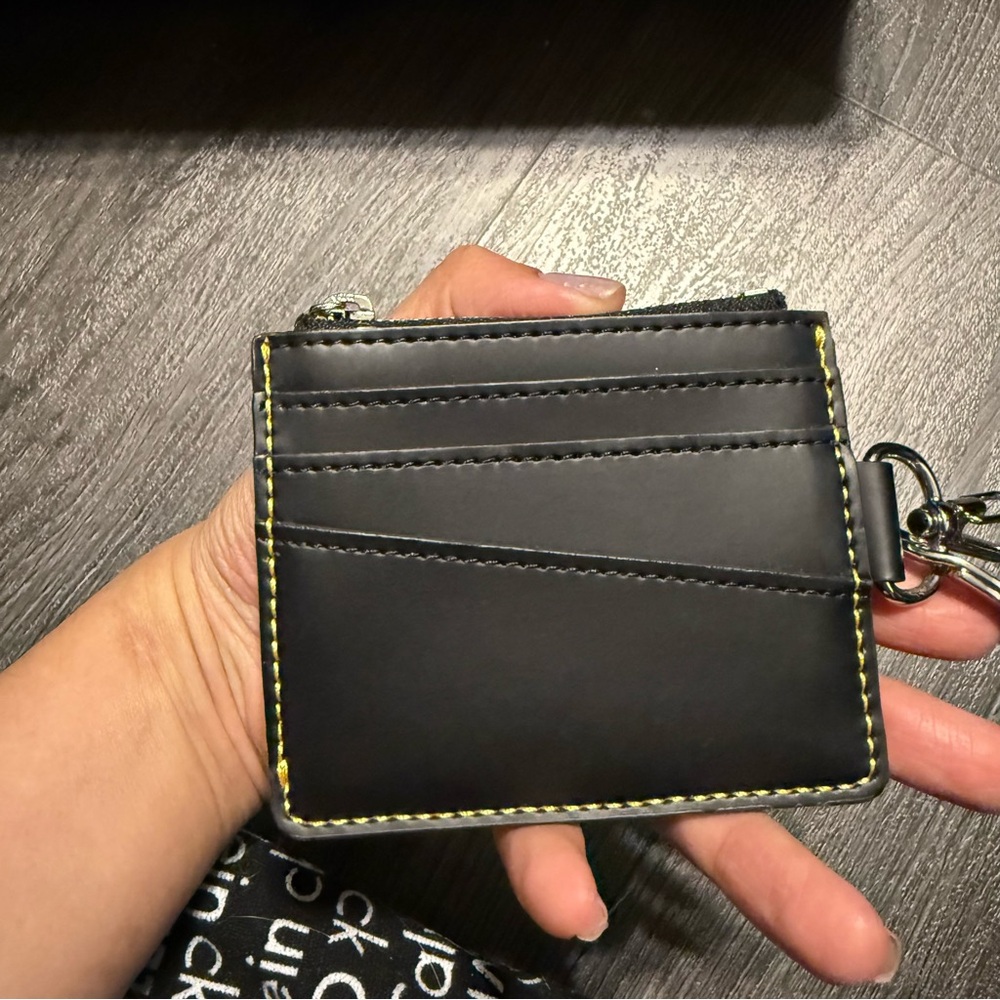 Dr. Martens Black Leather Card & Key Wallet with Yellow Stitching - Picture 2 of 3